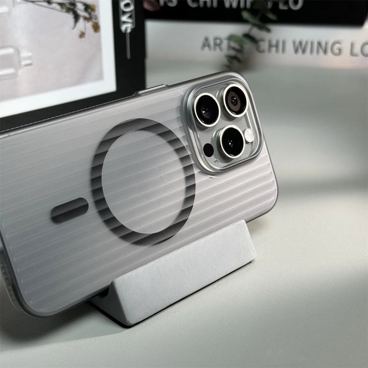 Lüks Corrugated Manyetik Iphone Kılıfları